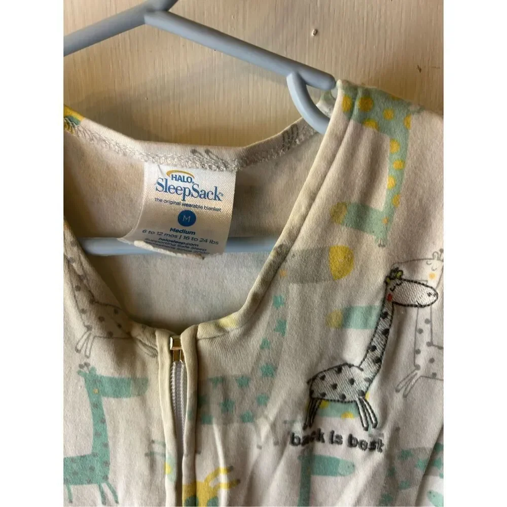 Halo Sleep sack green giraffes M 6-9m  100 cotton (discoloration around the neck
